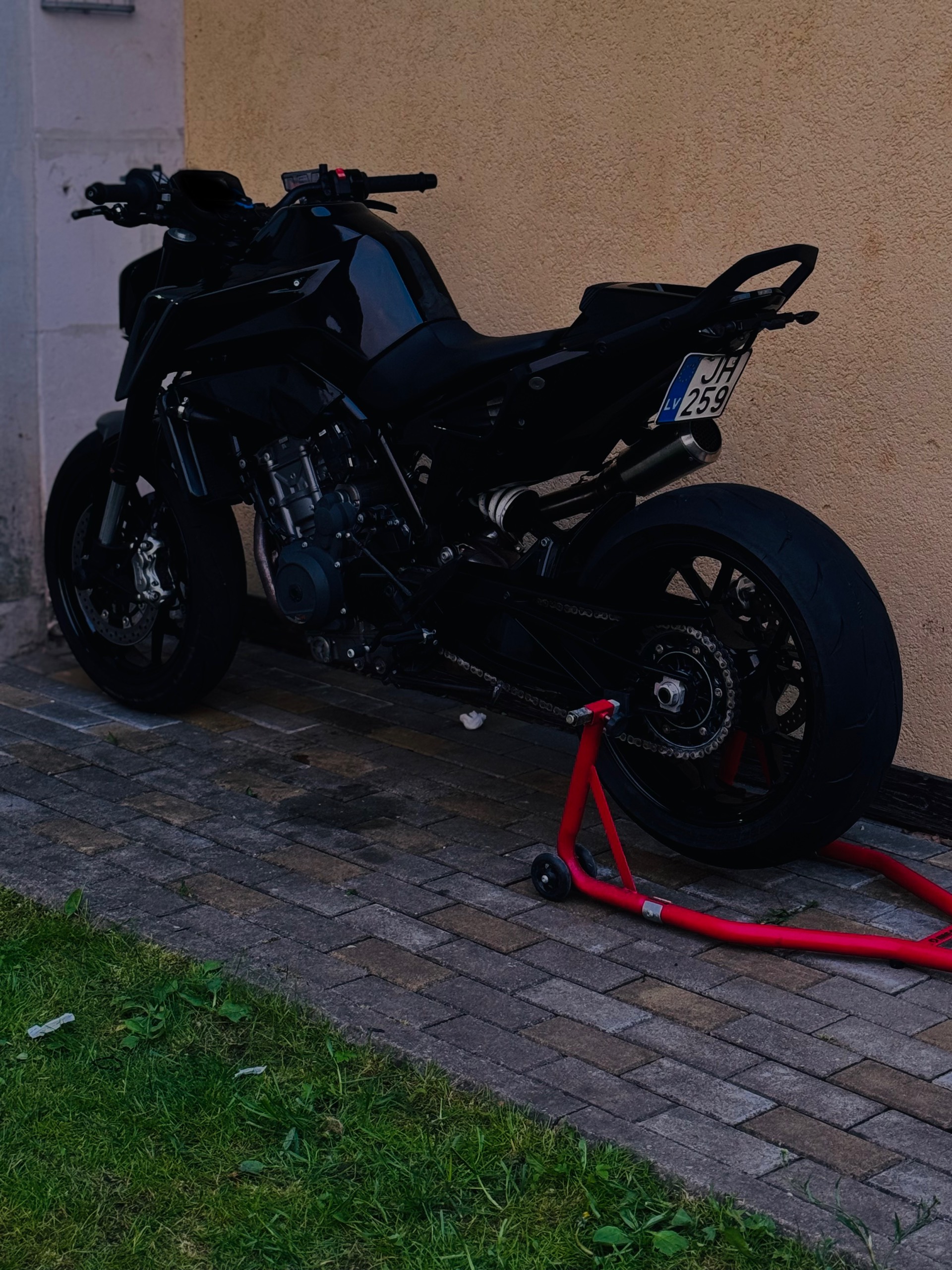 KTM 790 Duke Naked / Streetfighter